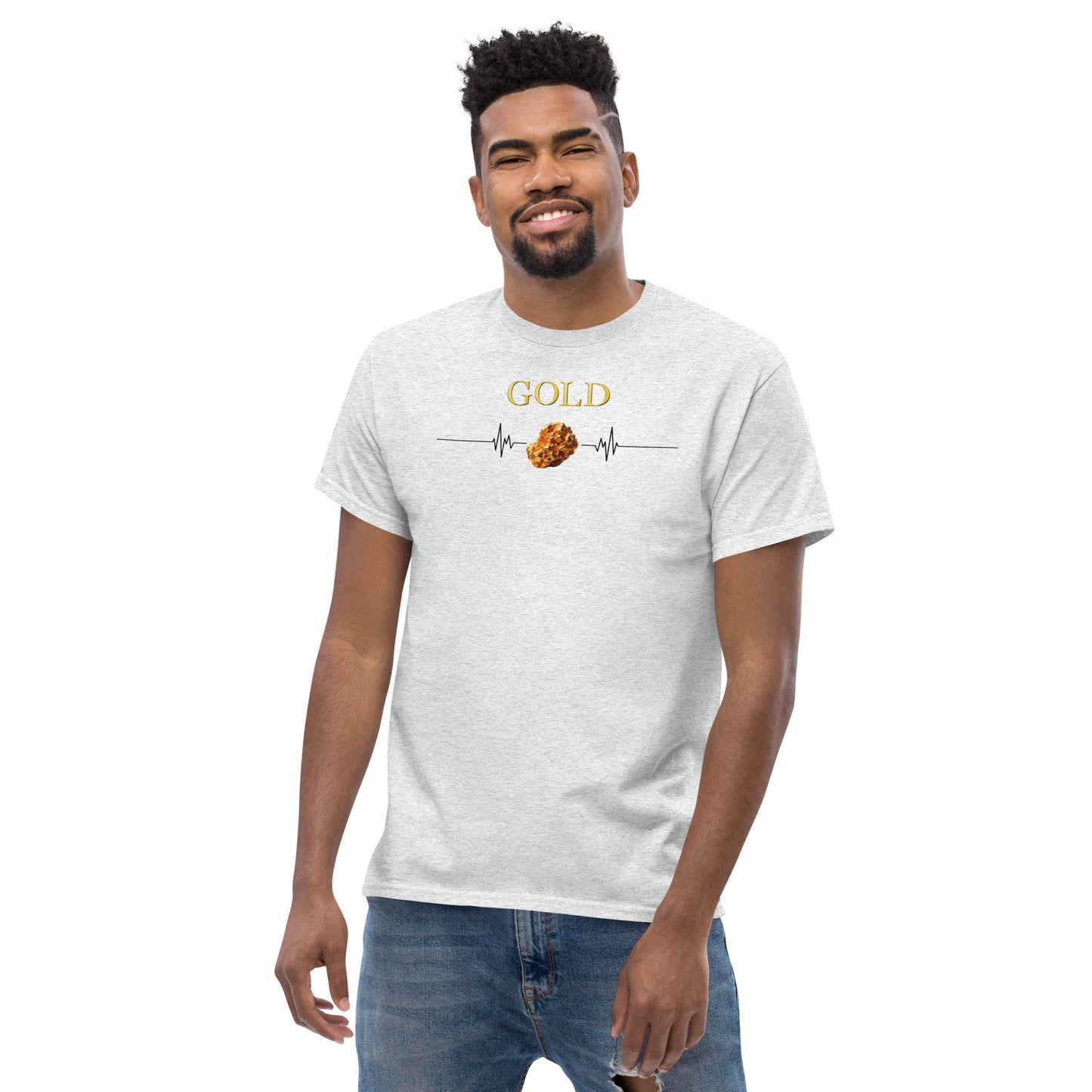 "Eleganz in Gold: Unser klassisches Herren-T-Shirt mit Gold Logo - Ein zeitloses Statement für den modernen Gentleman!"