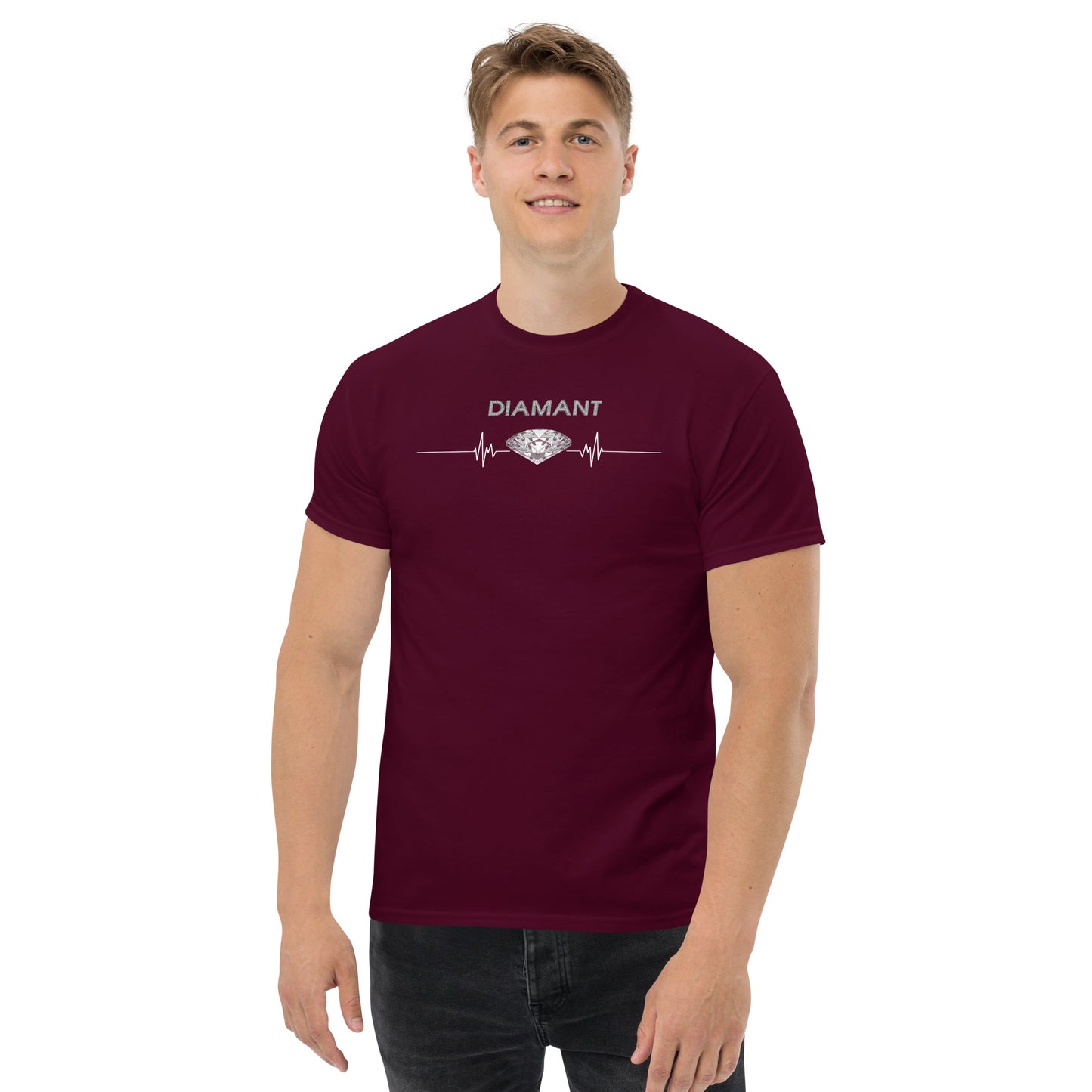 "Ein Hauch von Eleganz: Unser klassisches Herren-T-Shirt mit Diamant-Logo - zeitlose Raffinesse für jeden Anlass!"