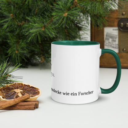 Tasse mit farbiger Innenseite „Investiere wie ein Entwickler, entdecke wie ein Forscher.“