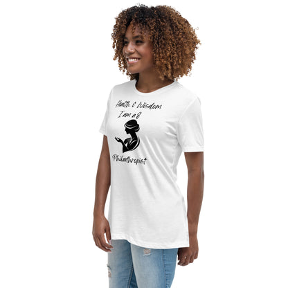 "Stilvoll und inspirierend: Damen T-Shirt mit Wealth & Wisdom Logo - Dein Fashion-Statement für Erfolg und Weisheit!"